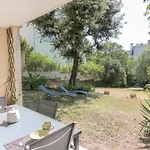 Charming & Bright Flat With Ac Garden 300m And Closed Garage - Benakey *