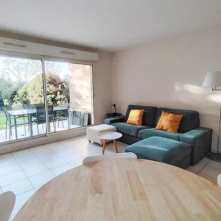 Apartment Charming & Bright Flat With Ac Garden 300m And Closed Garage - Benakey *